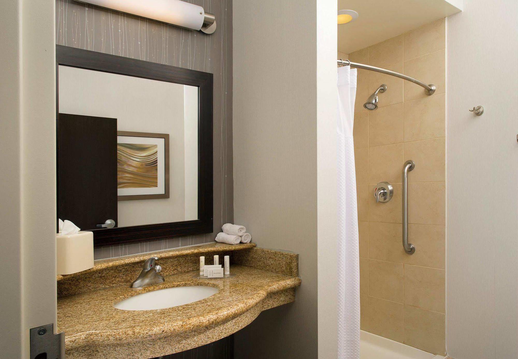 Courtyard By Marriott Уичита Фолс Екстериор снимка